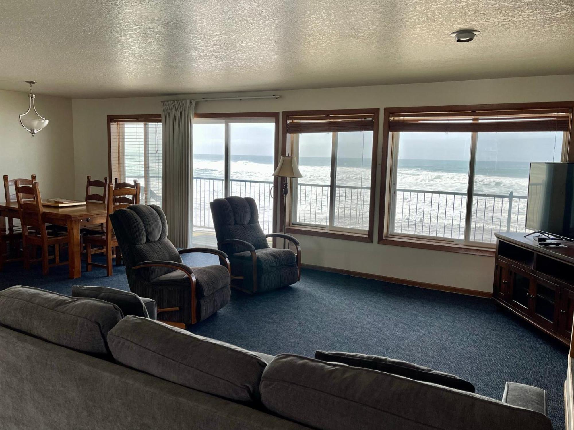 Sandcastle Beachfront Lincoln City Habitación foto